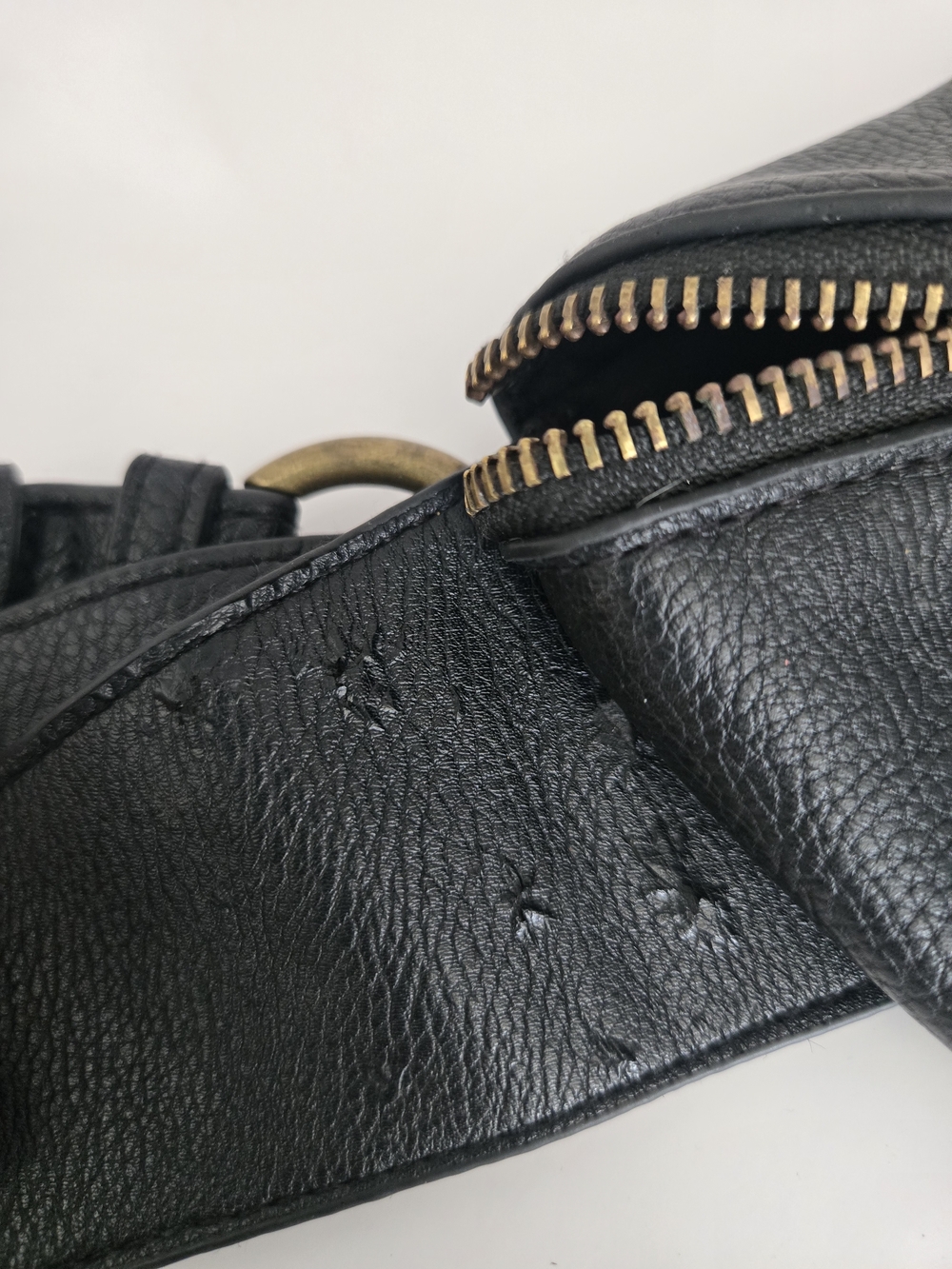 Universal Threads Black Leather Belt Bag - Sleek Hands-Free Crossbody - Picture 6 of 8